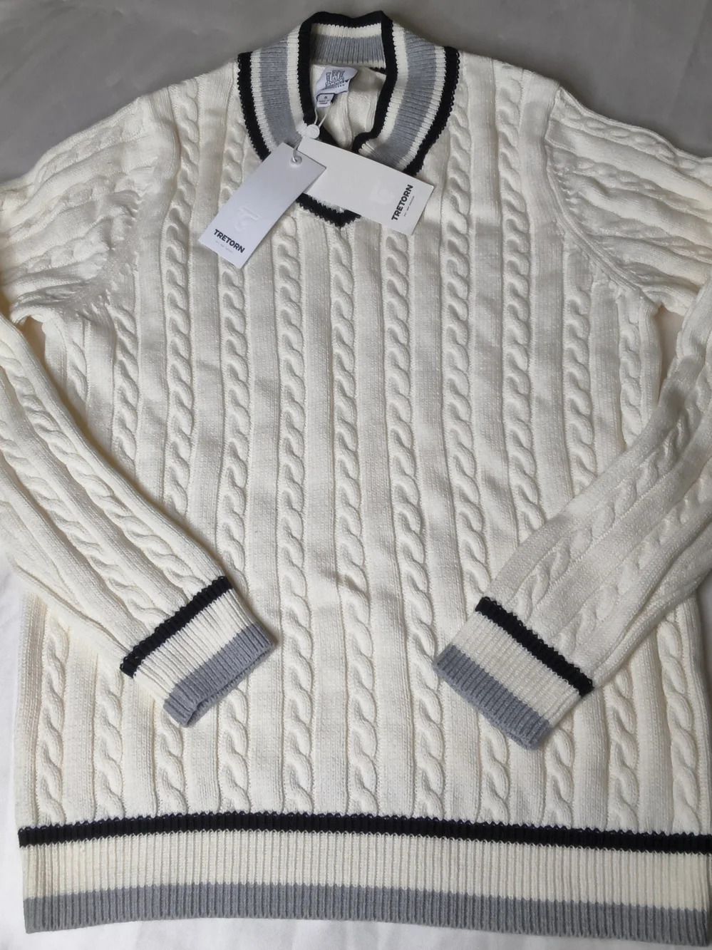 Tretorn Cable-Knit V-Neck Sweater in Cream with Contrast Trim